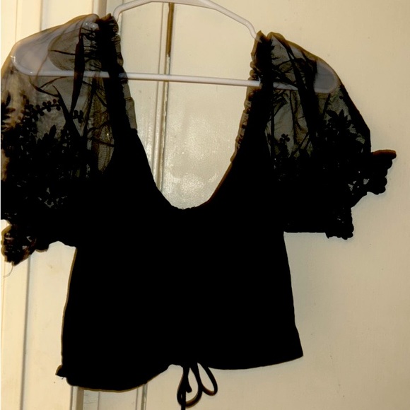 Black crop top really pretty worn 1 time only - Picture 1 of 1